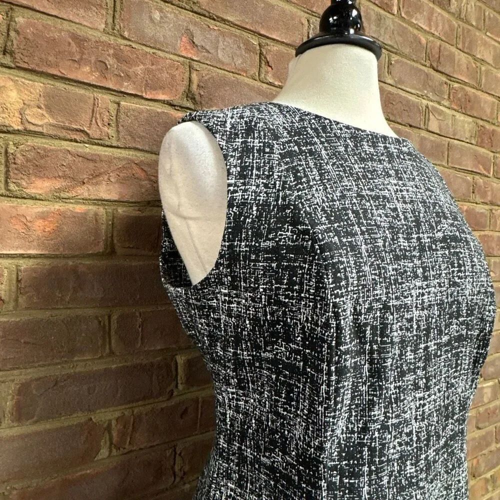 Calvin Klein Women’s Black & White Sleeveless Sheath Dress Sz 14 NEW - Picture 3 of 6